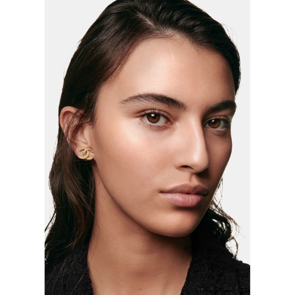 CHANEL N° DE CHANEL REVITALIZING
FOUNDATION, #BR42 . New - Picture 2 of 6